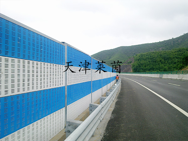 <a href=http://www.mmkglo.com/news_article?news_id=114>高速聲屏障</a>