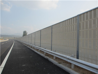 <a href=http://www.mmkglo.com/news_article?news_id=123>隔聲屏障</a>